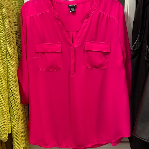 torrid Tops - Plus Size Torrid Size 2 Blouse - Magenta/Hot Pink